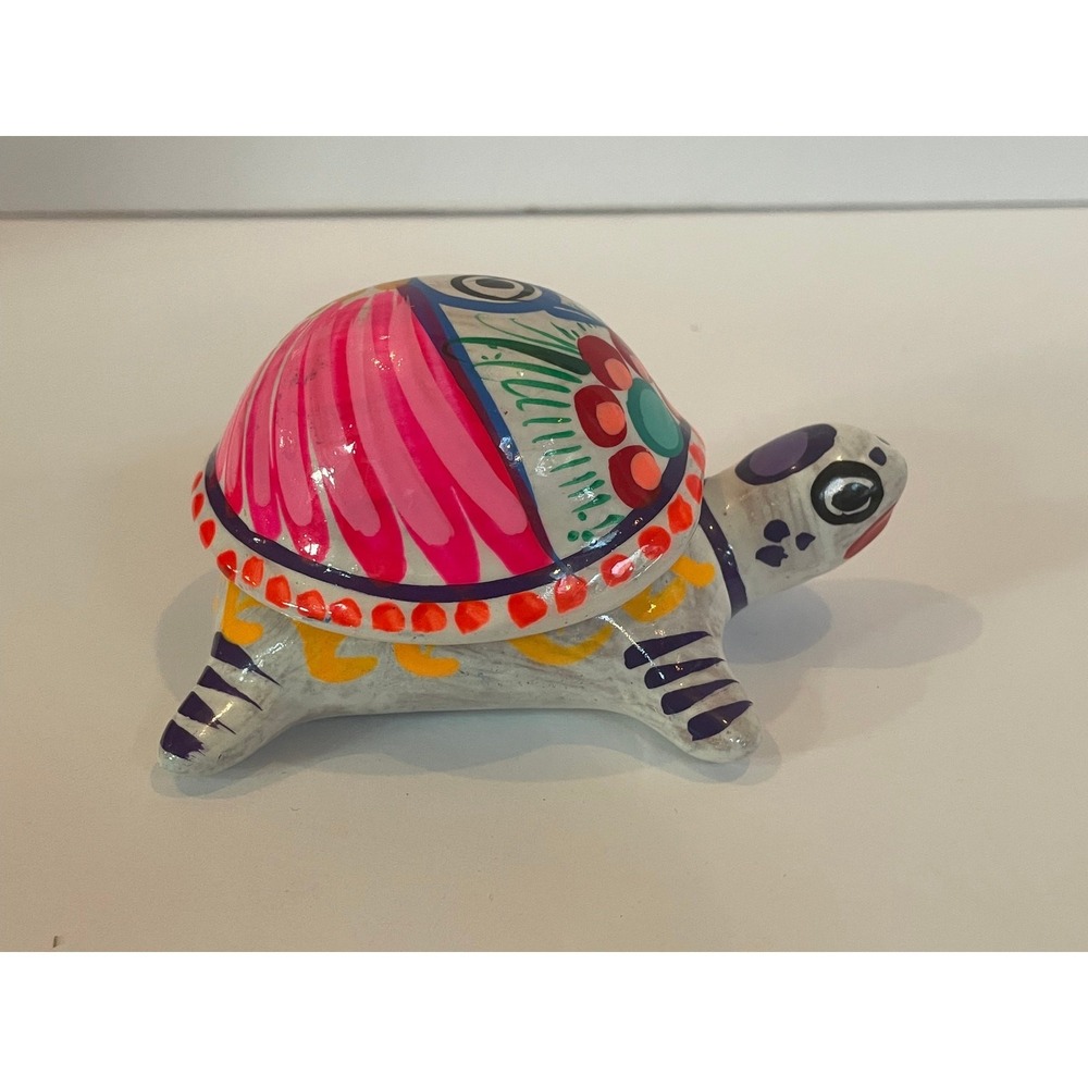 Beautiful Mexican Hand Painted Turtle Trinket Jewlery Box Folk Art Terracotta